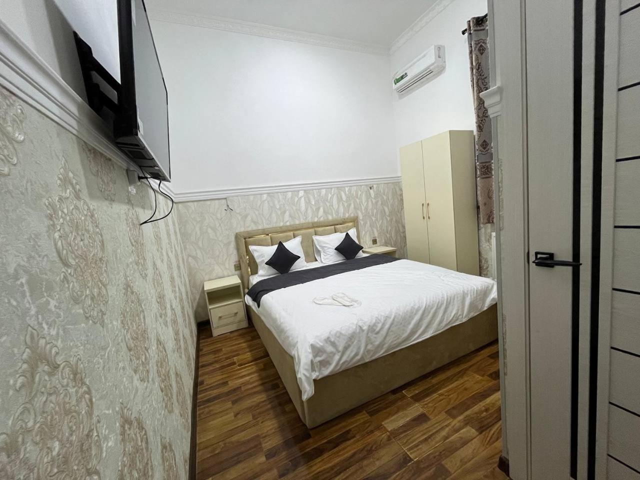 Home Alone Hotel ทาชเคนต์ ภายนอก รูปภาพ